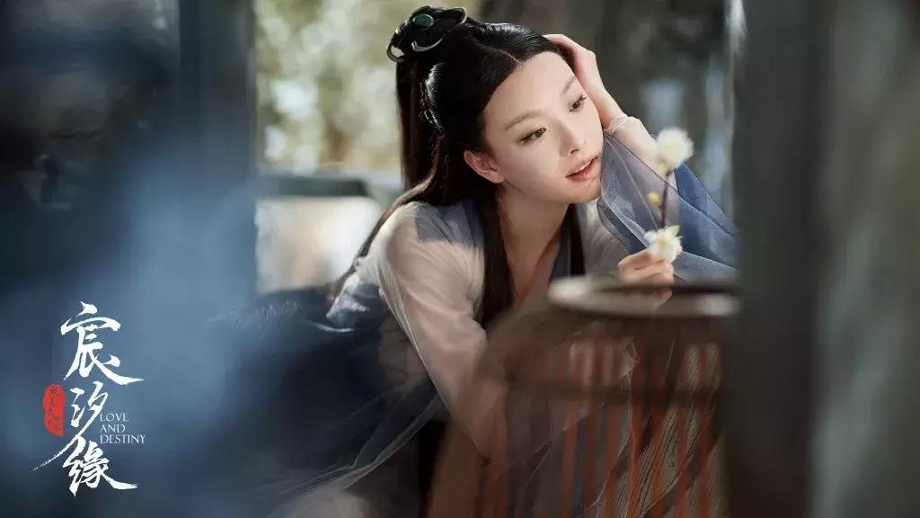 倪妮是怎么开始演戏的,刚出道就是谋女郎倪妮