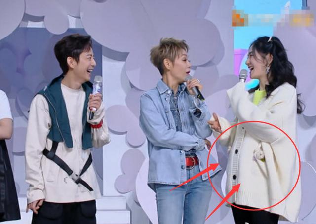 谢娜张杰二胎生了吗,谢娜产后和张杰合体秀恩爱