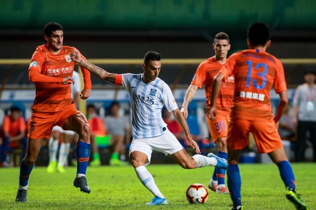 拼到最后！扎哈维平个人单季进球纪录