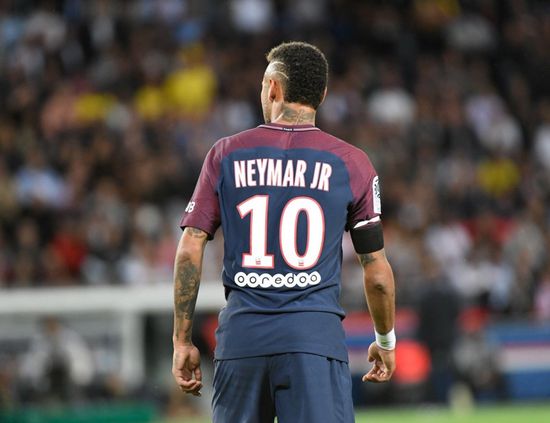 欧洲金靴奖梅西莱万,冠军欧洲2015梅西