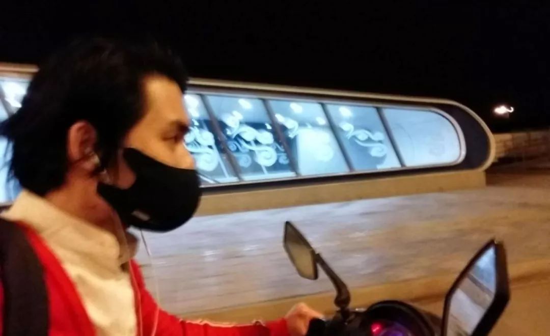 脱口秀演员讲故事,故事相声脱口秀