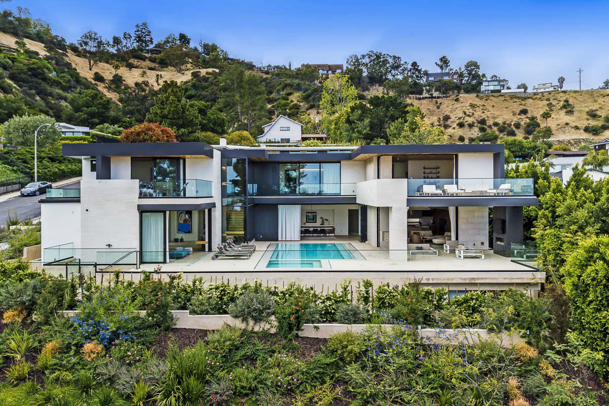 没有泳池的房子,没有泳池和花园的别墅