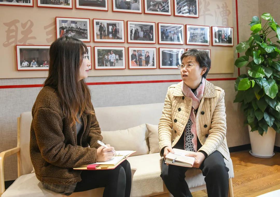 市人大代表吉玉萍:让“就医难”和“出行难”不再困扰华漕人