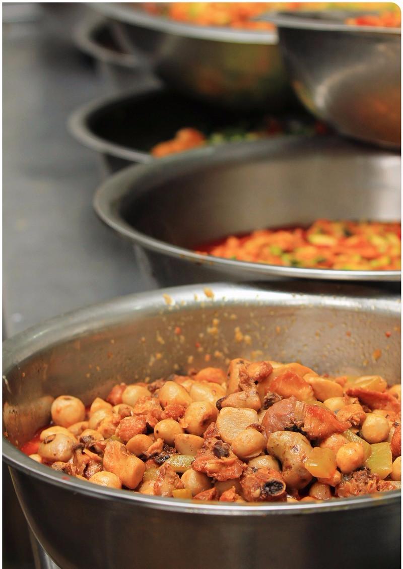 吃在“远航大酒楼”,绵阳学生的最高伙食标准