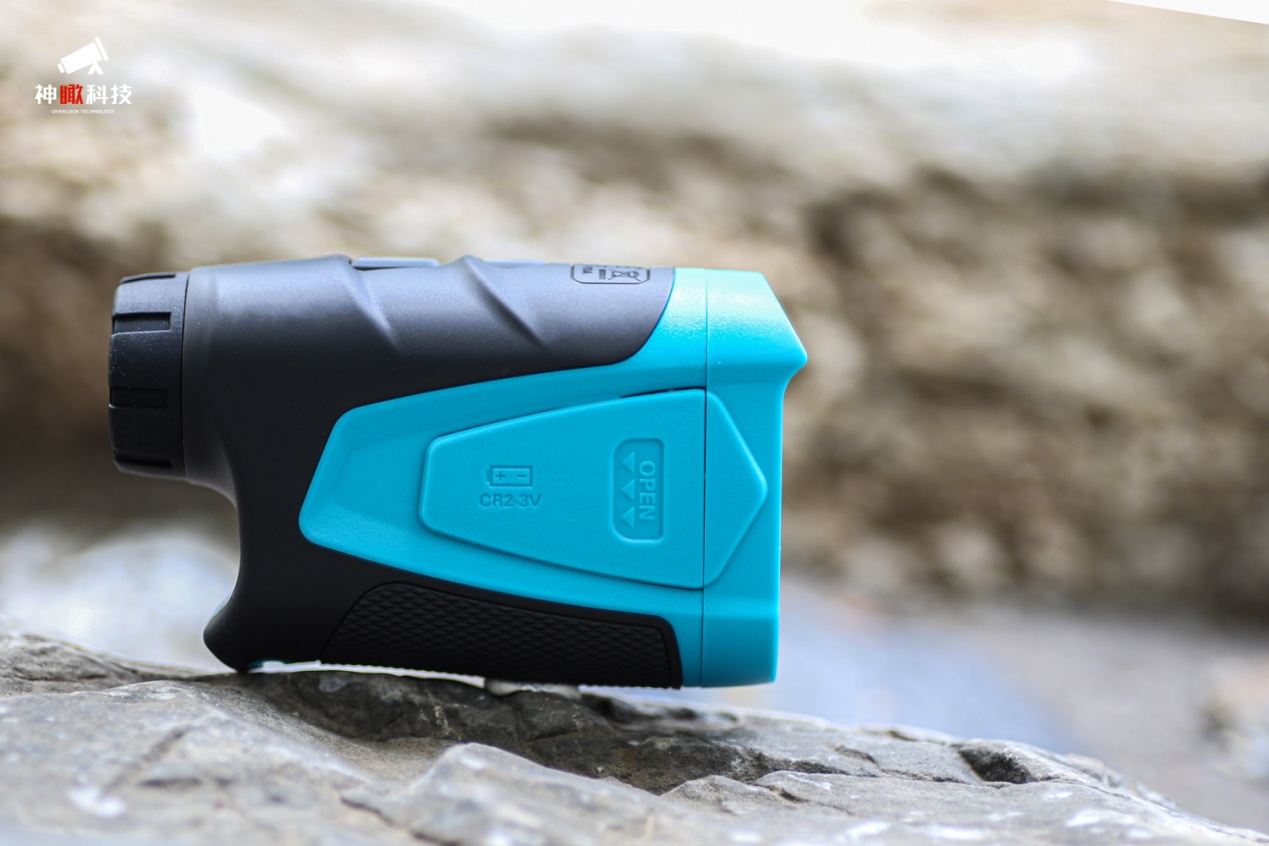 高尔夫球弹道补偿，泰格·伍兹不是梦PF230激光测距望远镜开箱