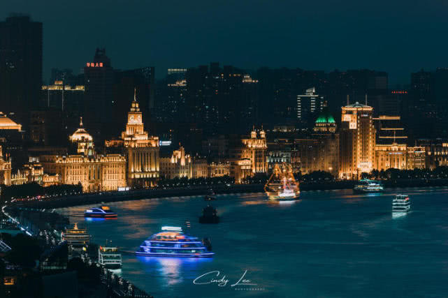 一位摄影师在上海拍下的老照片,摄影师上海女孩