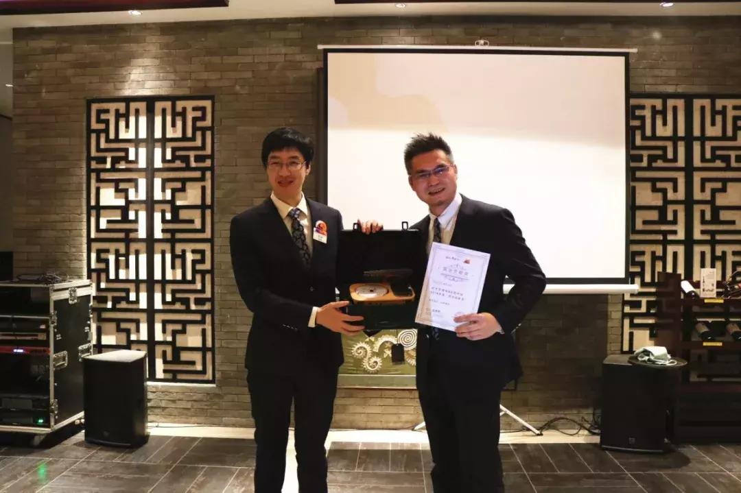 中大时代华商研修班,华商mba同学会是什么