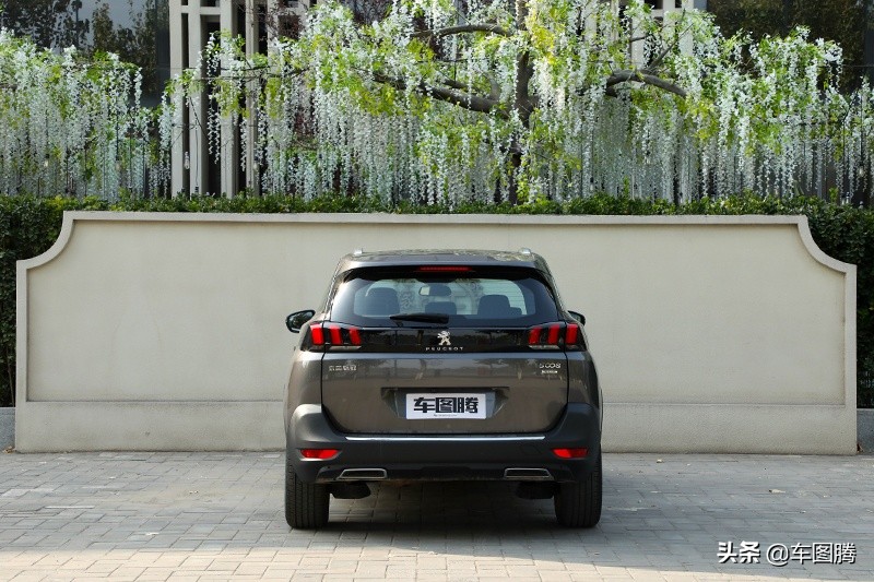 东风标致suv最新款7座5008自动,沉浸式体验新款标致5008白色