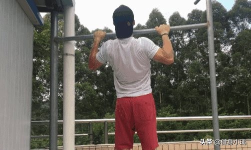 80公斤体重引体向上次数几个算好,引体向上十个到15个的训练方法