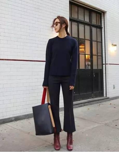 短上衣喇叭裤怎么搭配鞋子,宽松t恤搭配长打底裤穿什么鞋子