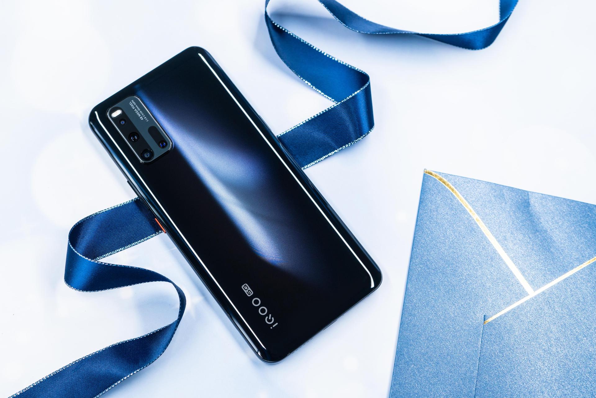 iqoo3现在玩游戏能流畅吗,iqoo390帧游戏实测