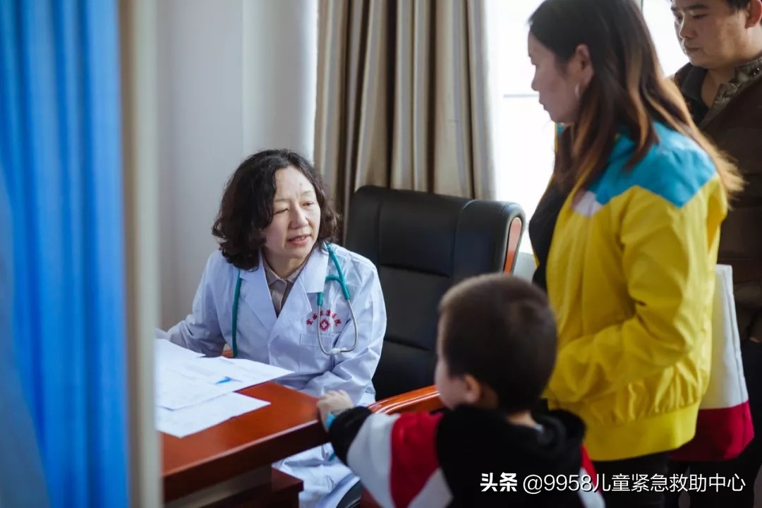 义诊走进乡村,义诊走进乡村医疗