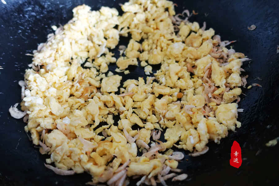 又白又大汁水四溢的包子,又软又好吃的包子