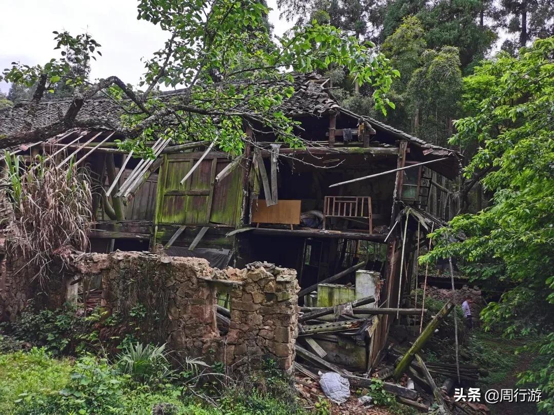 温州文成岭后烂井湖,虽繁华不再,却也有着属于它的传奇故事