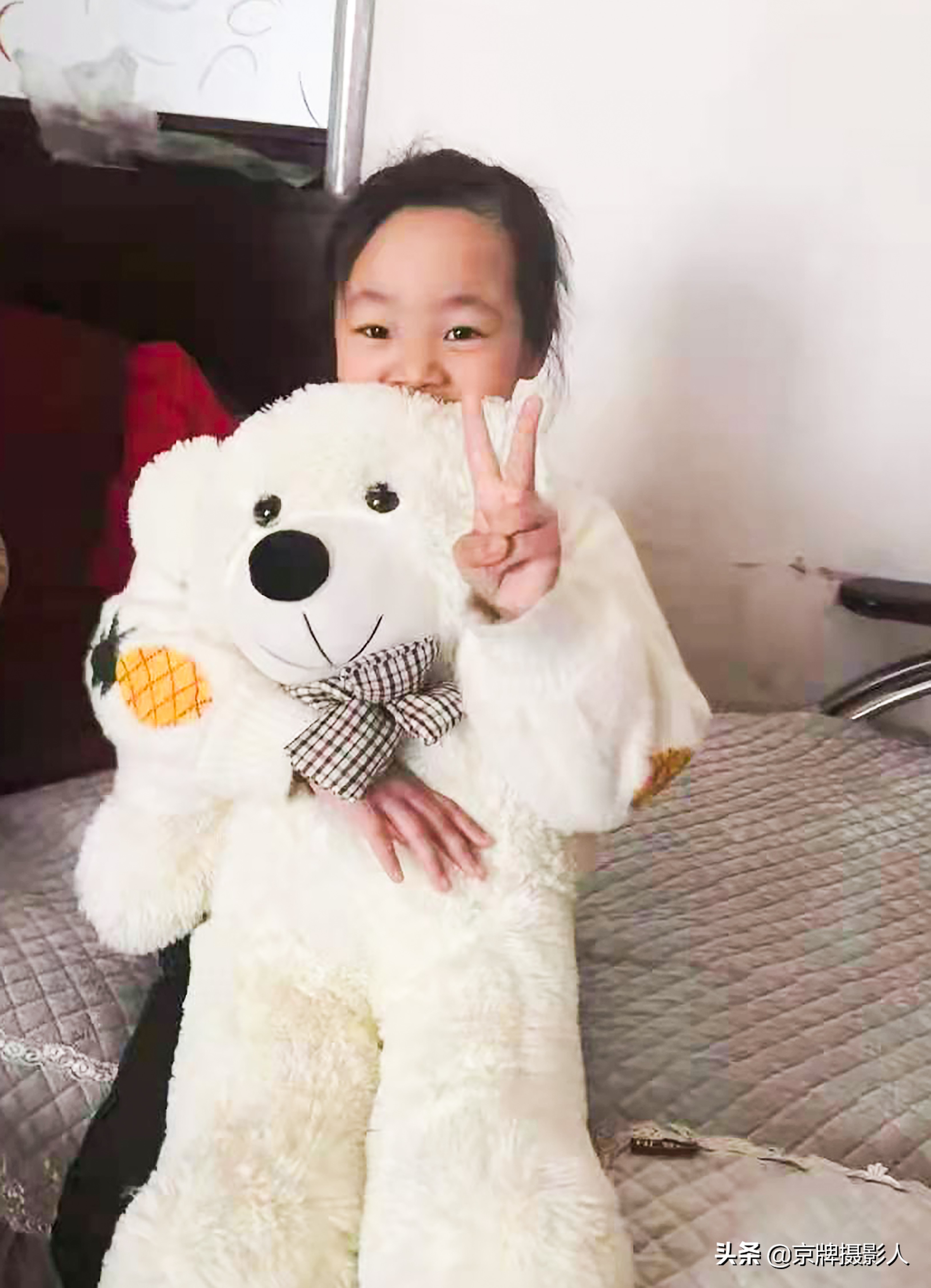 河南女孩每天戴“假发”对着镜子找自尊，3年28次化疗身心遭重创