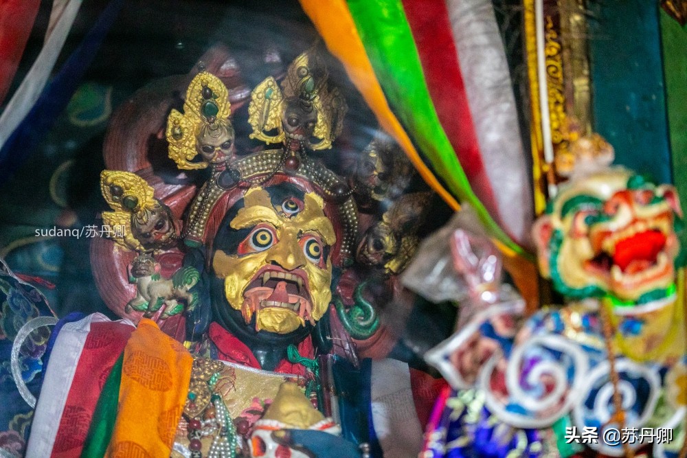 拉萨最隐秘的古寺:与大昭寺一墙之隔,允许拍照,收费10元