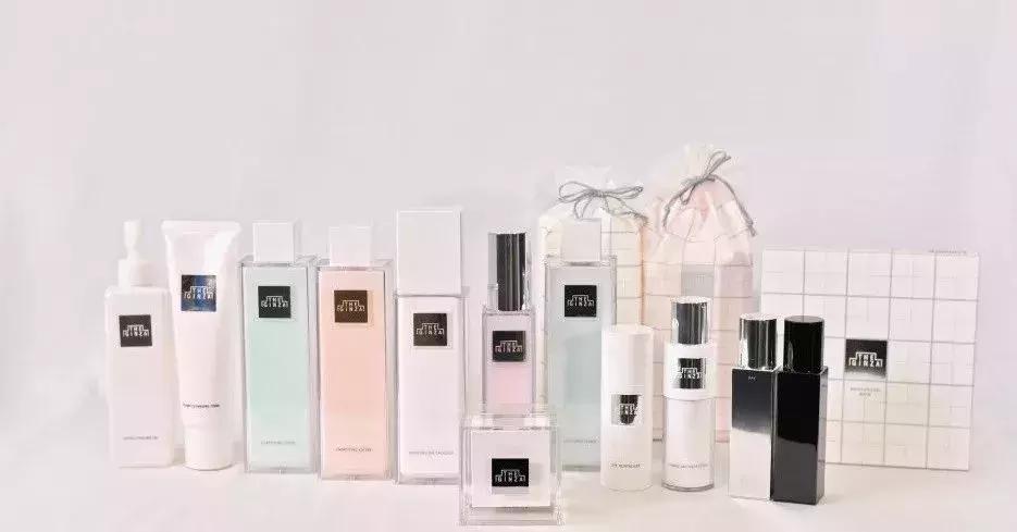 国内的日本化妆品专柜比比皆是，为什么还要专门飞日本买？