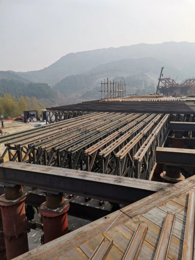 姹熻タ閿呯倝璧烽噸璁惧绉熻祦鏈夐檺鍏徃,姹熻タ鍩庨搧璁惧绉熻祦鏈夐檺鍏徃