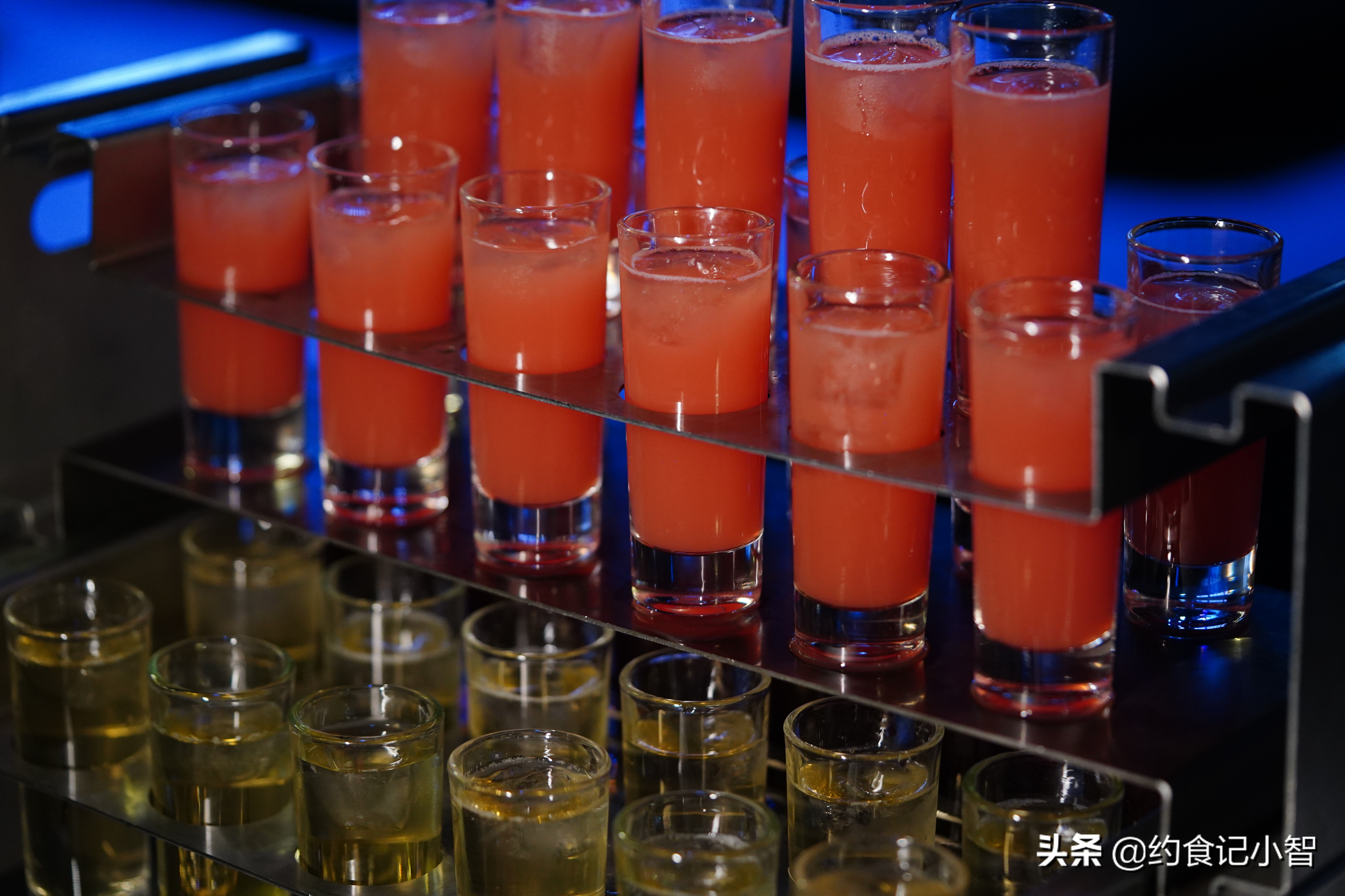 乌鲁木齐这家店丨与音乐和美酒相伴，这杯酒等你来斗