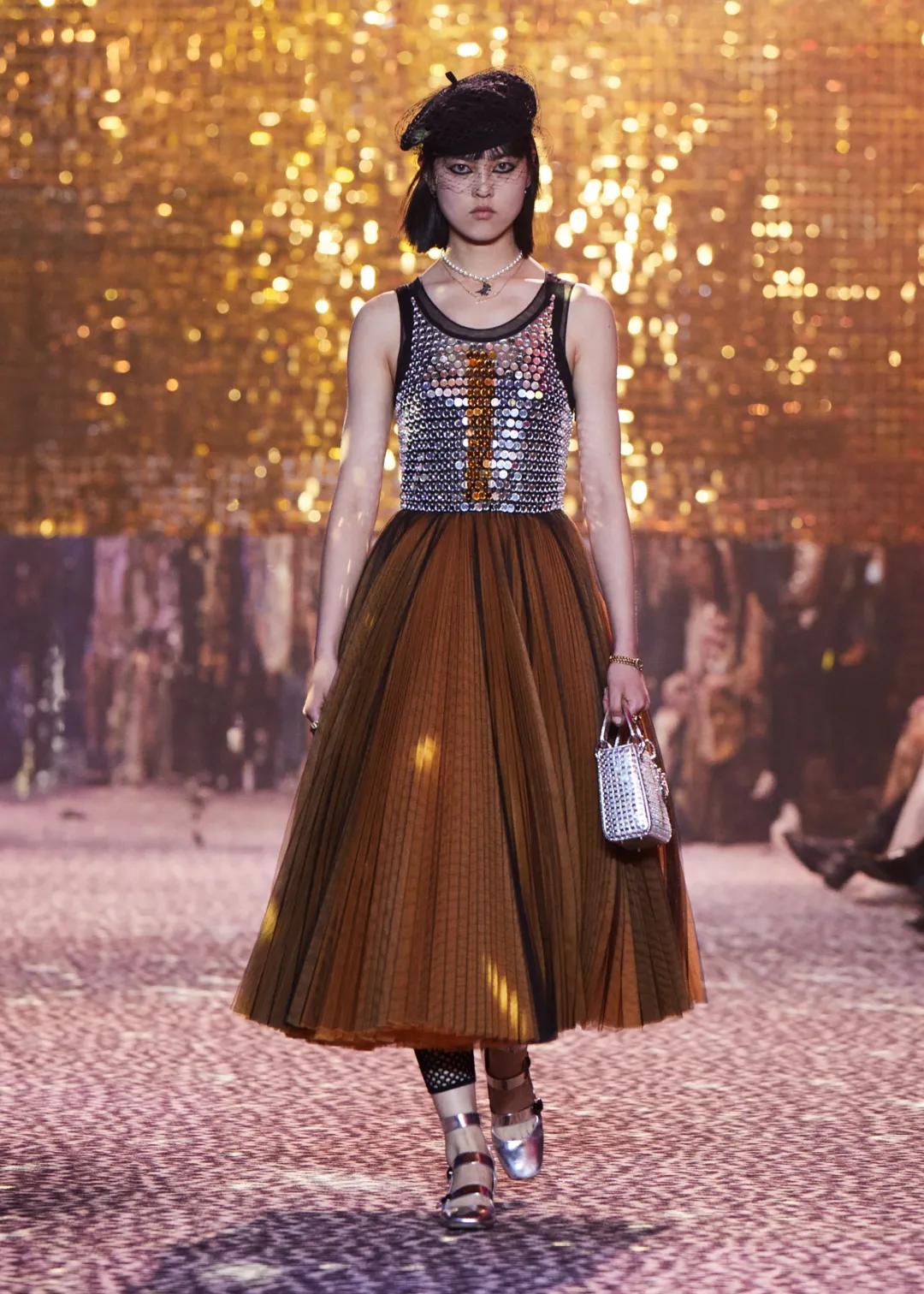 迪奥dior2020走秀冬季款运动鞋,dior2012春夏走秀视频完整版