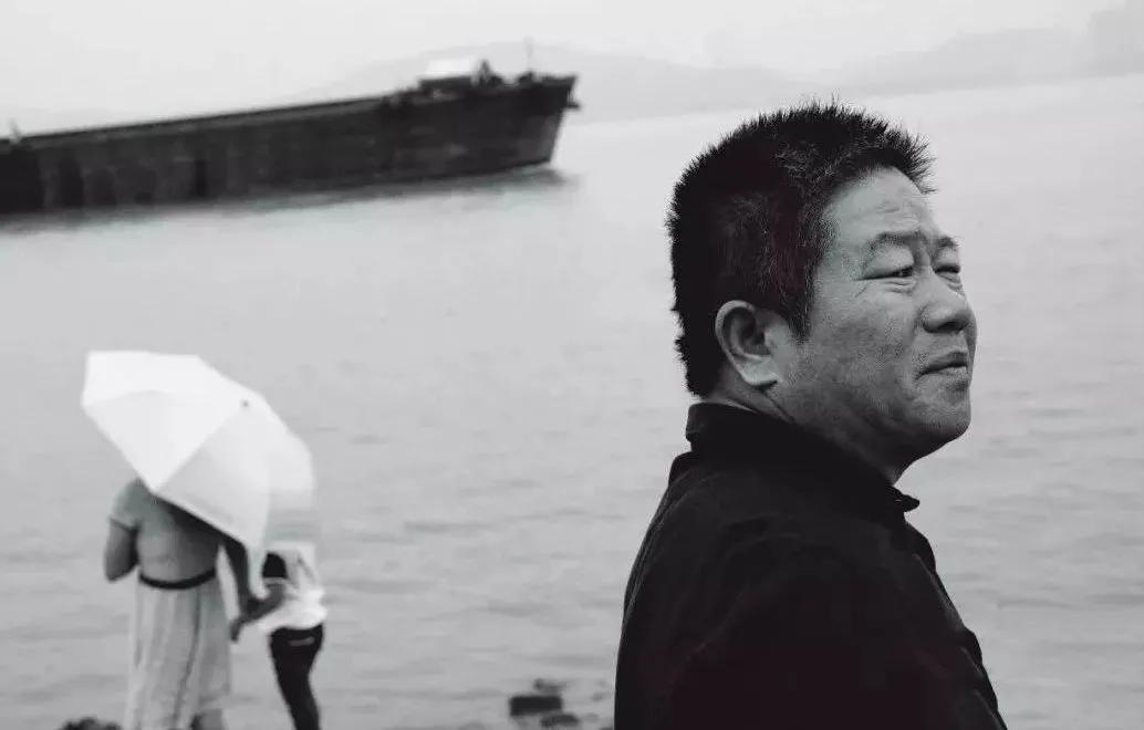 60岁大爷救起轻生男子,68岁大爷长江救人