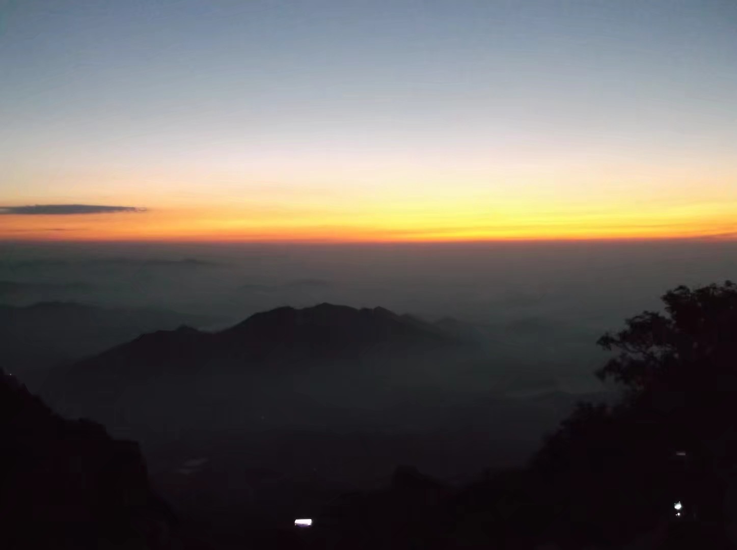 体力透支爬不上去,体力不行的人爬泰山