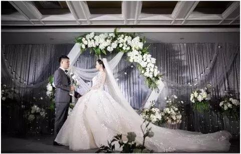 AIVEI·分享丨嫁衣，一场婚礼中最重要的仪式感！