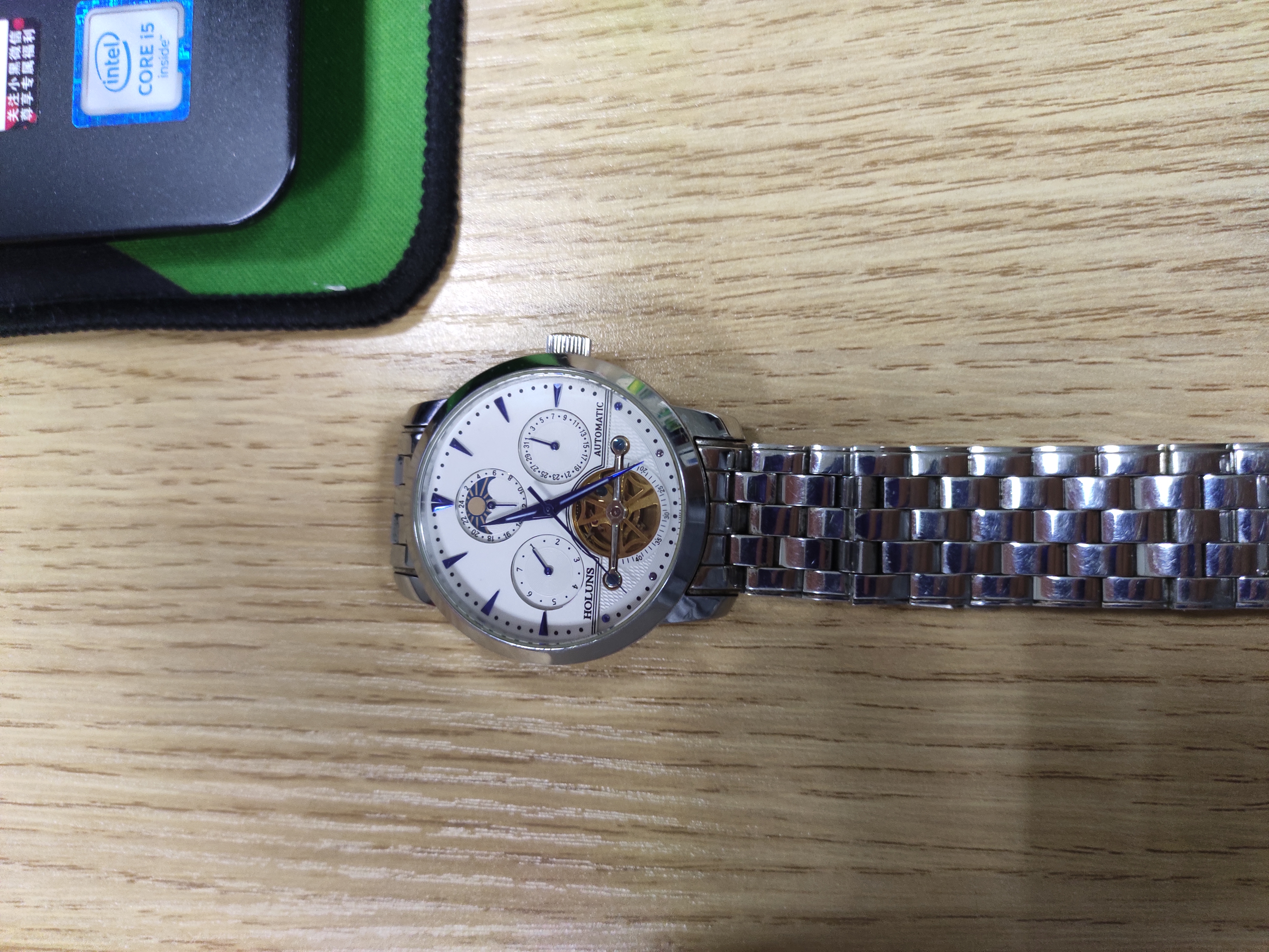 西铁城机械表和海鸥机械表哪个好,国产机械表性价比机芯