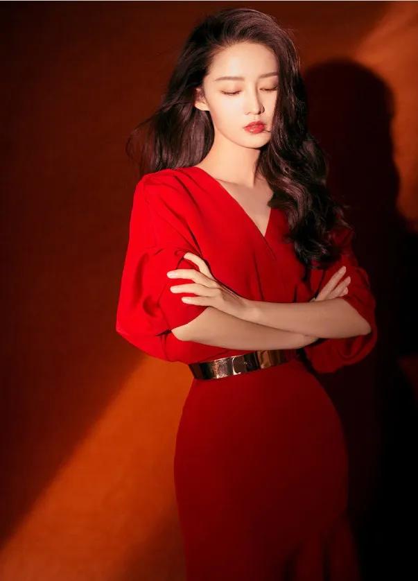 判断适合空气刘海还是漫画刘海,漫画刘海空气刘海哪个好看