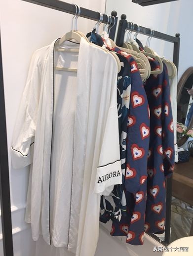 苏州东方之门最高级公寓,苏州东山风景最好的民宿前十名