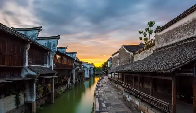 最后的枕水人家视频,最后的水乡古镇