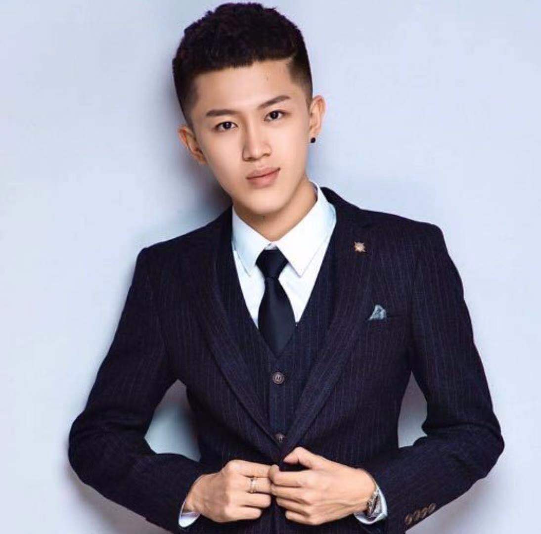 小伊伊吃醋,牌牌琦健身请美女教练,聊天记录让小伊伊气急败坏