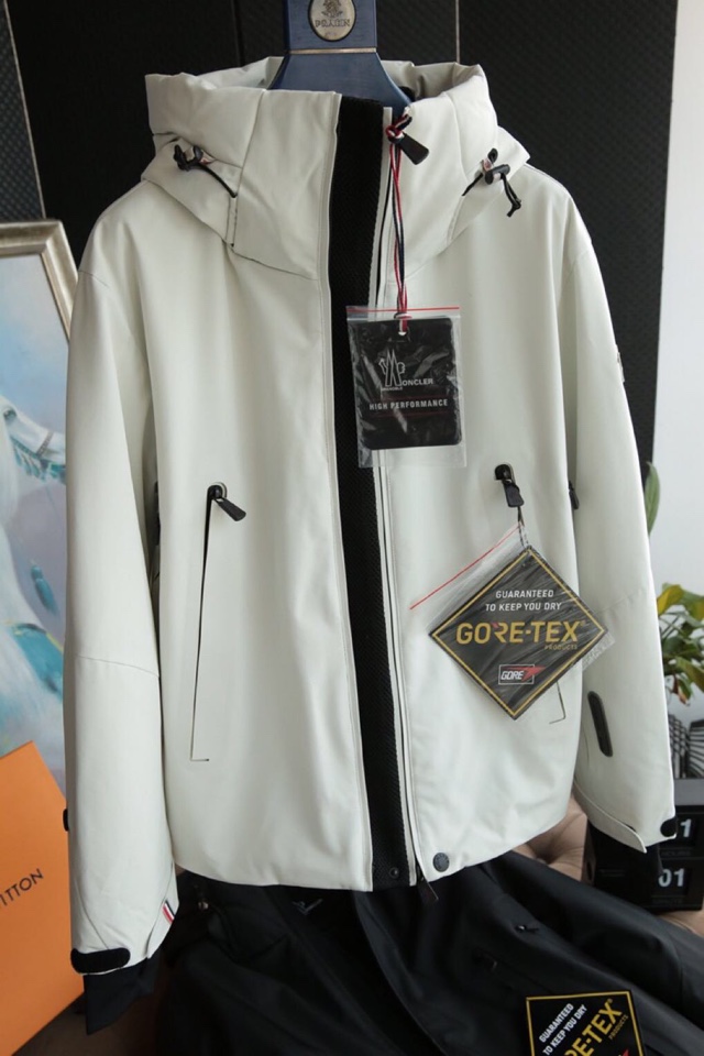 高端羽绒服哪里拿货便宜,蒙口羽绒服零售