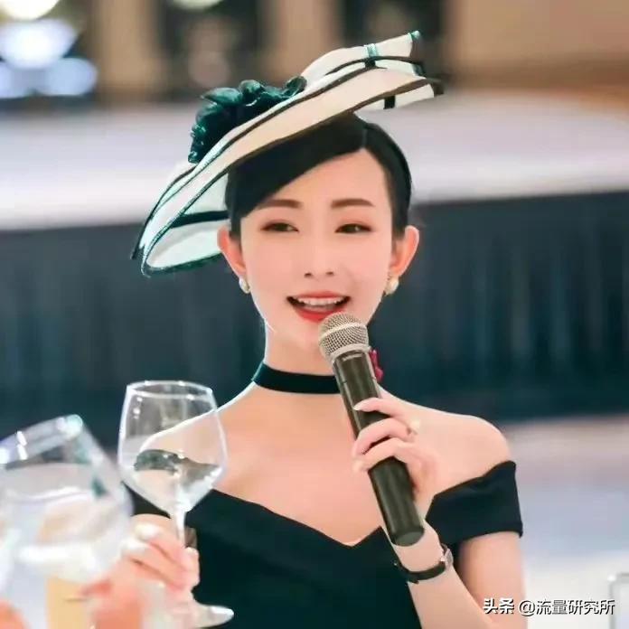 刘芳形体礼仪赚了多少,刘芳形体礼仪一个月收入