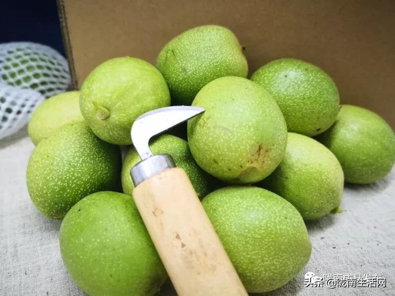 我叫成县，这是我2019年的自拍照