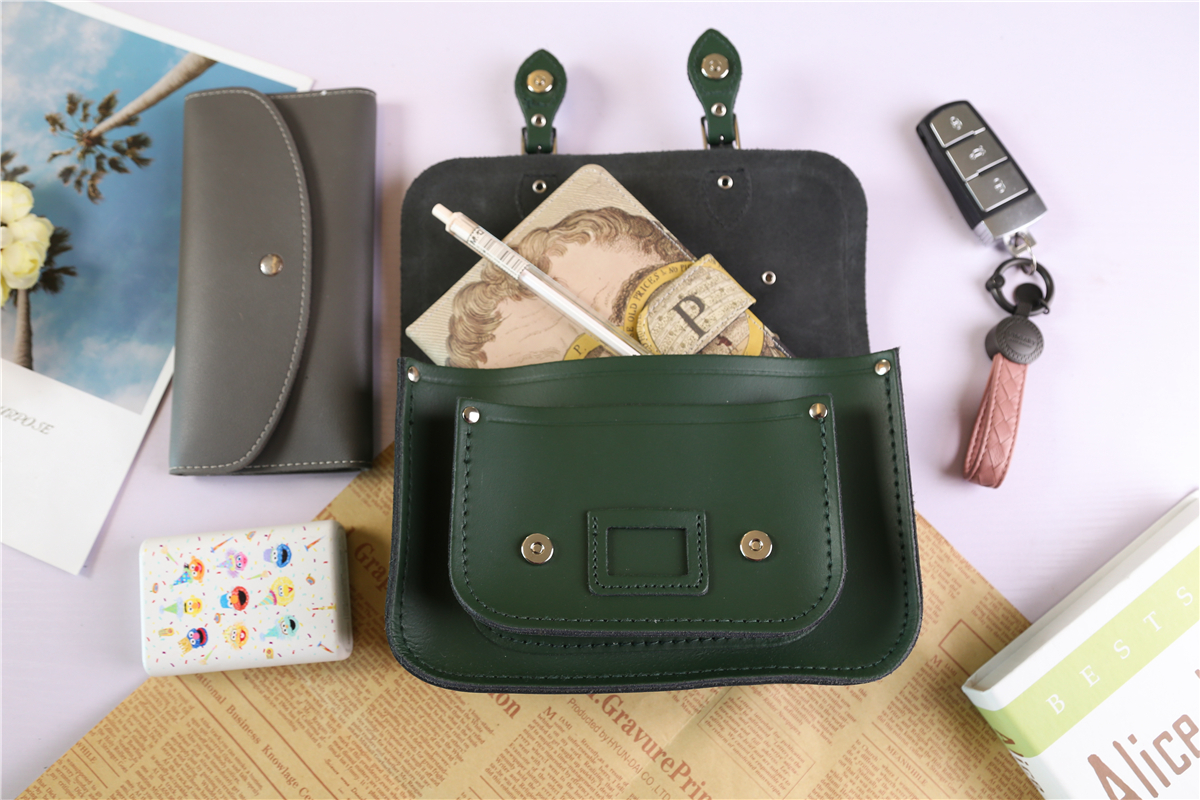 复古绿剑桥包如何搭配,英伦风剑桥包推荐