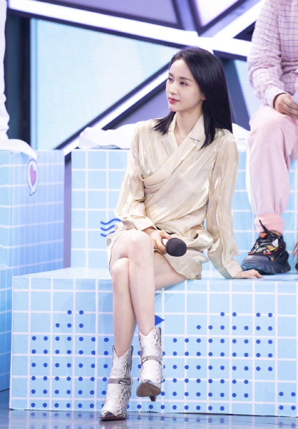 王子文穿衣太高级,王子文个子小容貌拔尖