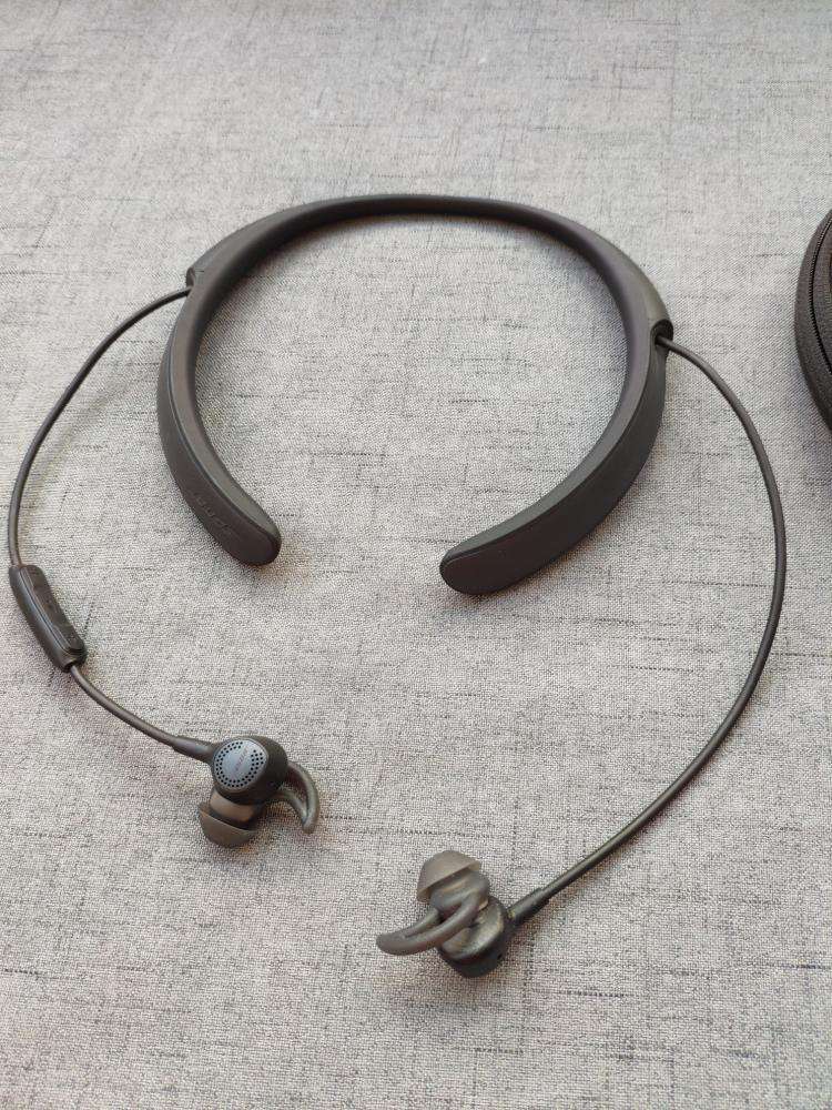 如何选购高品质的降噪耳机,降噪耳机选购避雷指南