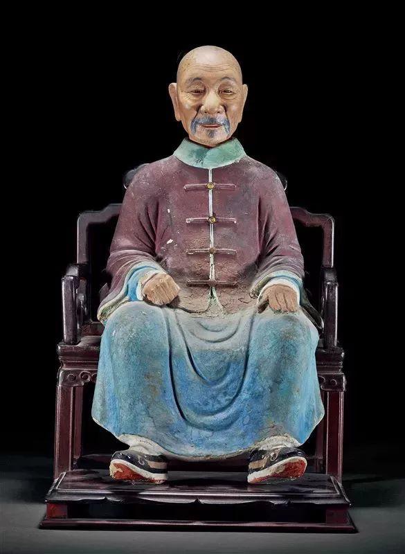 最贵的天球瓶拍卖,1.77亿苏富比乾隆洋彩瓶