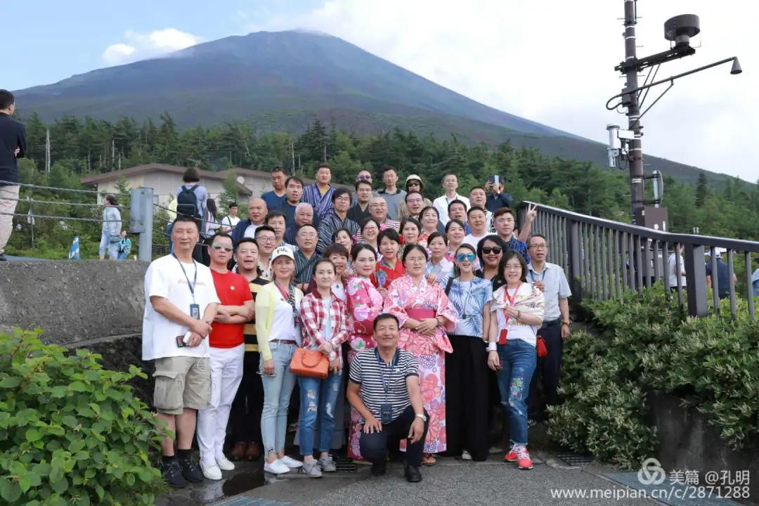 涔鹃亾鎶曡祫鎺ц偂闆嗗洟鏉庝附,涔鹃亾闆嗗洟鏉庝附