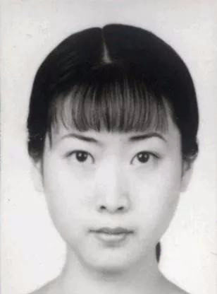 同是“后天”亿万富婆,你娶芙蓉姐姐,还是黄圣依?