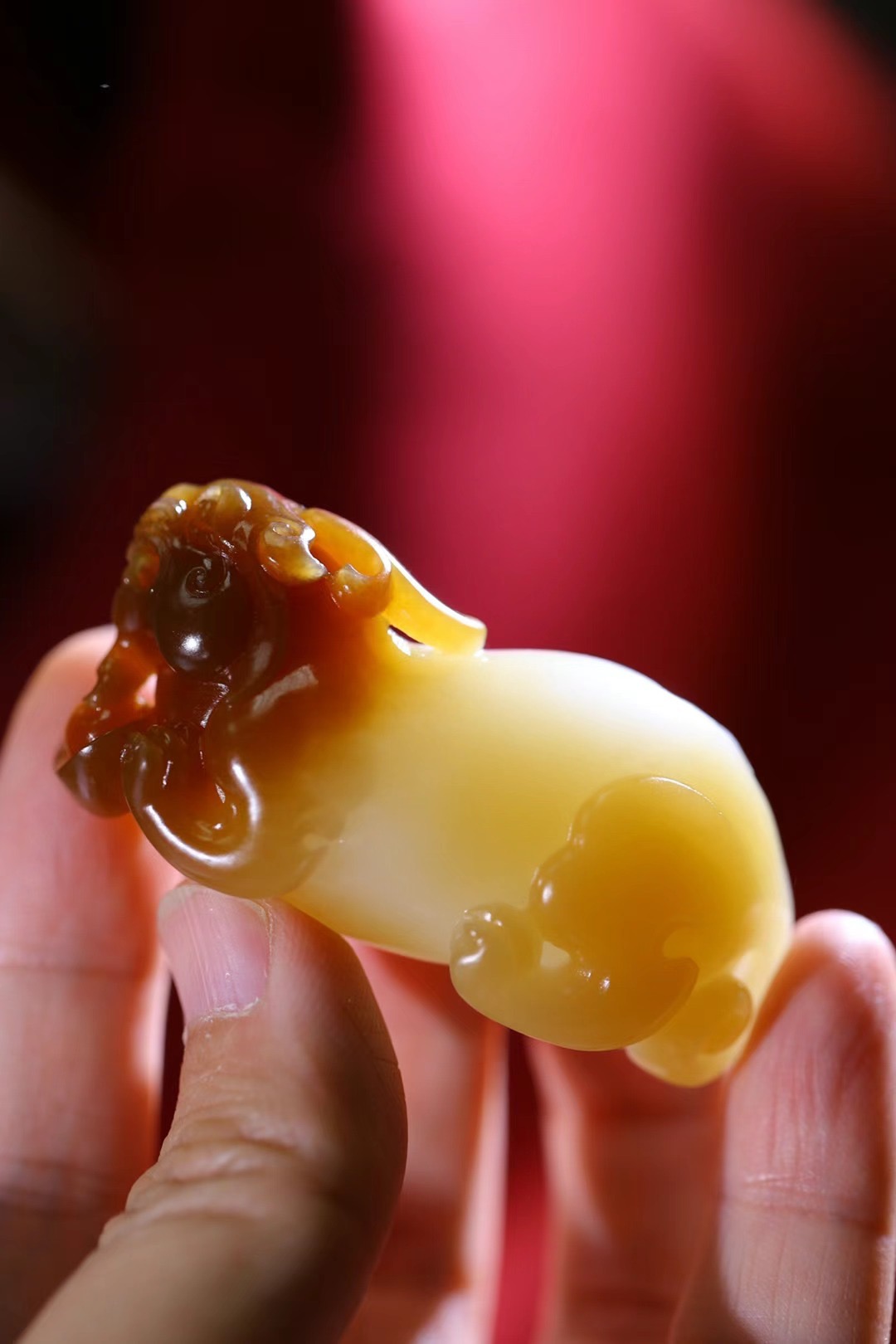 新疆山料为什么比籽料便宜,为什么玉友喜欢新疆料