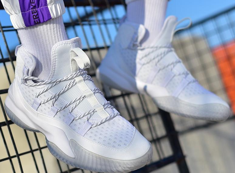 安踏篮球鞋500左右实战颜值高,颜值与实战并存的篮球鞋