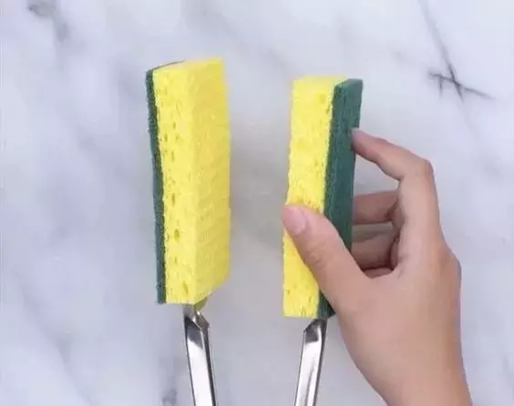 穿久的旧毛衣领口大了怎么缝,毛衣穿久了松垮怎么复原