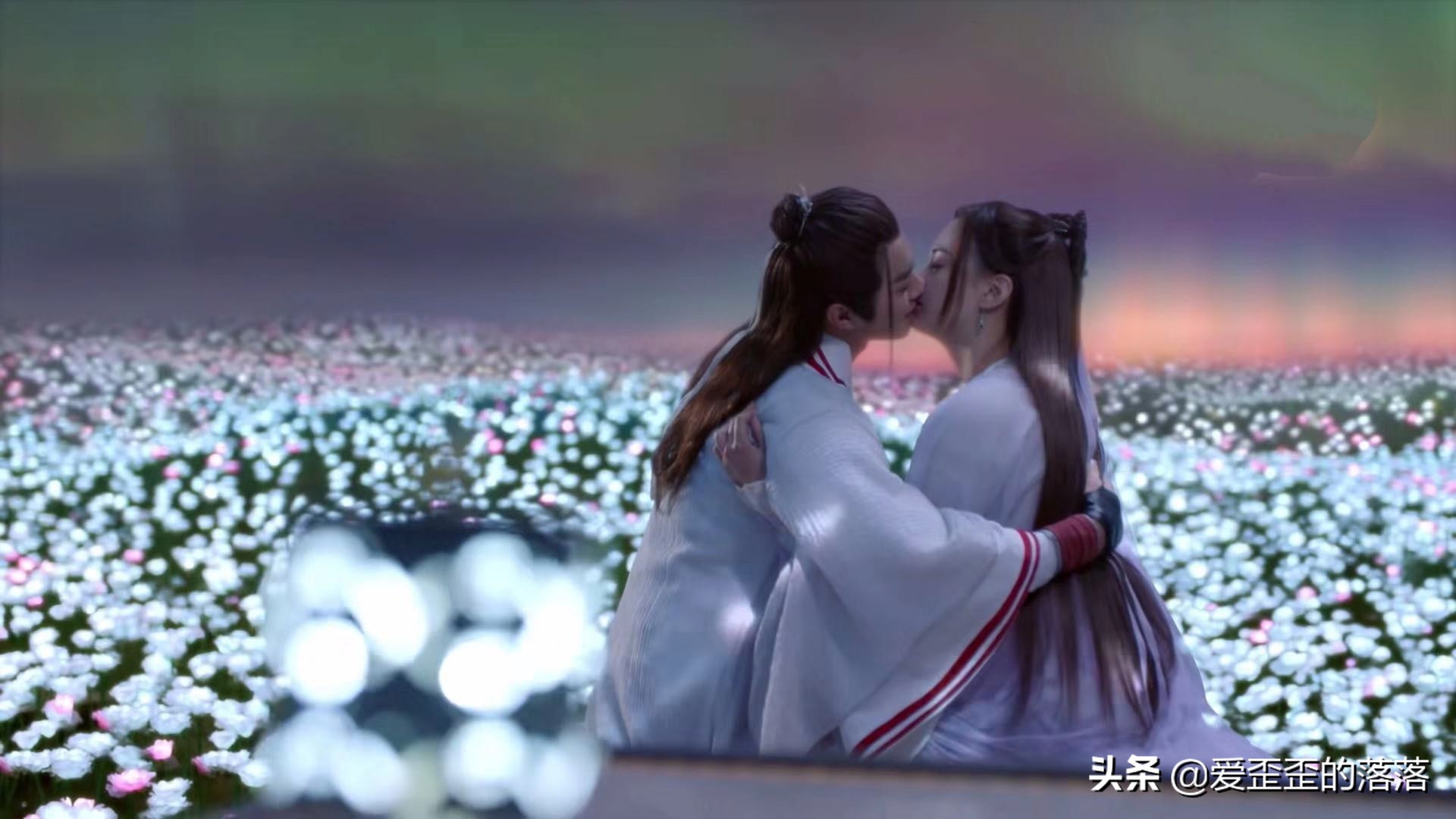 灵剑山里灵剑仙:“道具流”逗梗大合集,看到这个小陆儿欲哭无泪