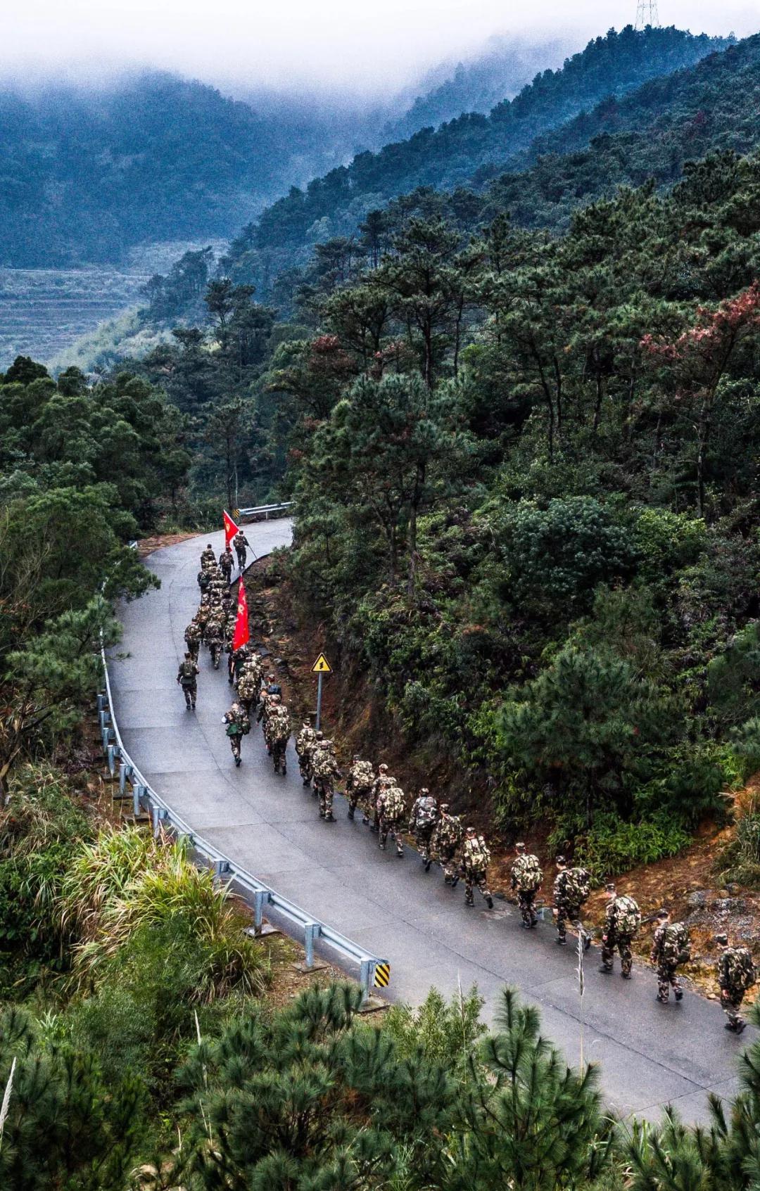 中国*警武**！是时候上头条了