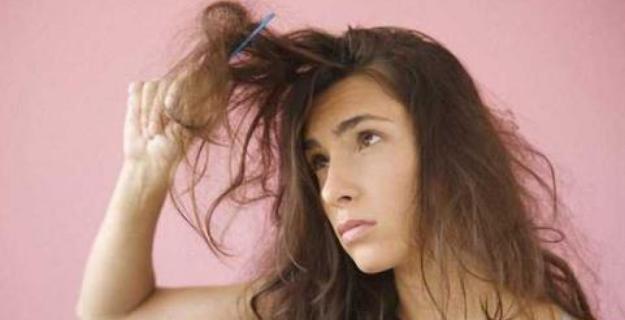 大额头女40岁适合烫什么发型,适合四十岁女人发量少的减龄发型