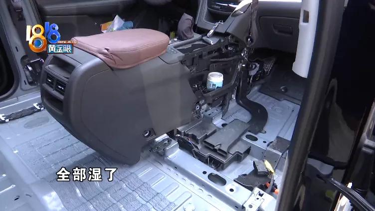 车天窗水管堵了导致渗水,速腾车天窗漏水地毯湿了怎么解决