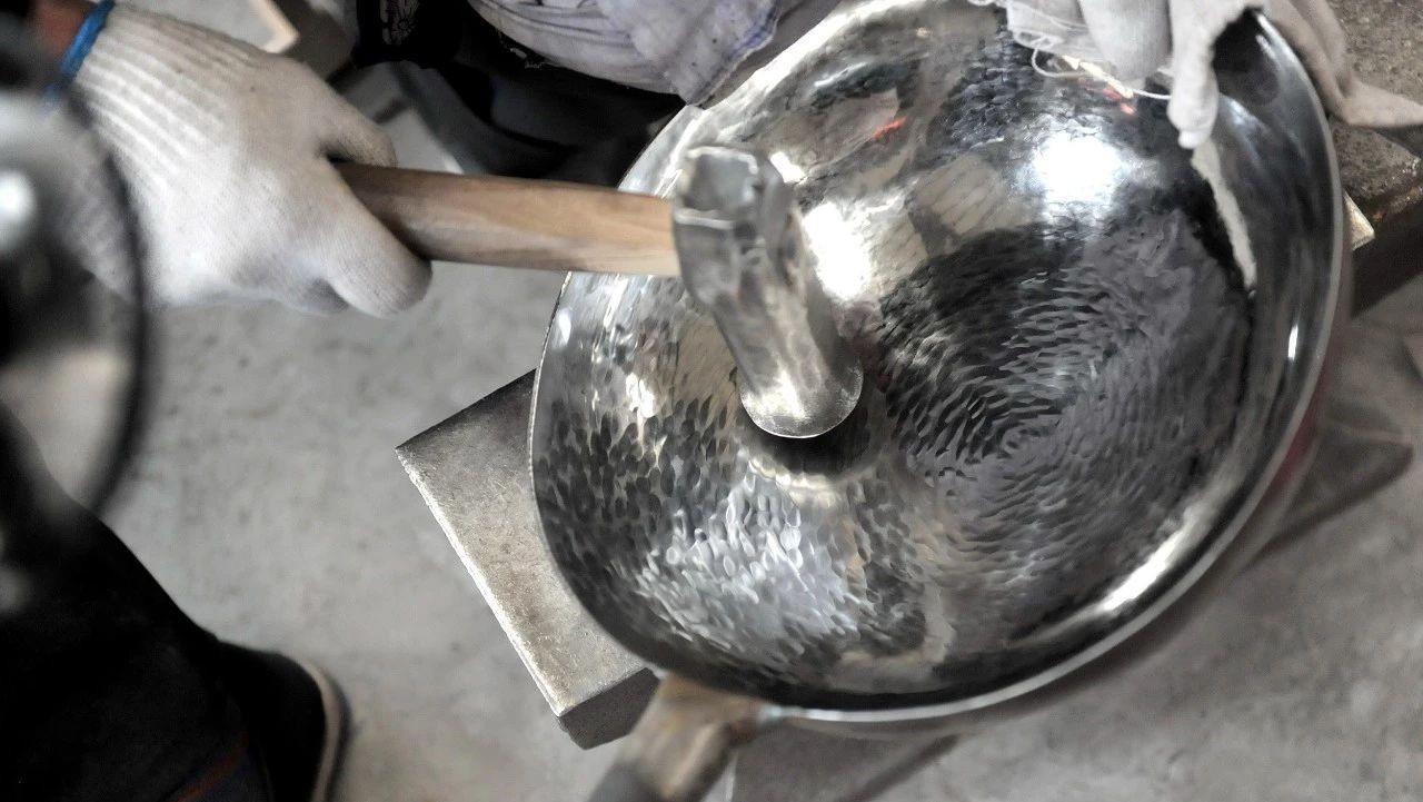 你家铁锅经常生锈经常粘锅怎么办,铁锅生锈怎么办锅不生锈不粘锅