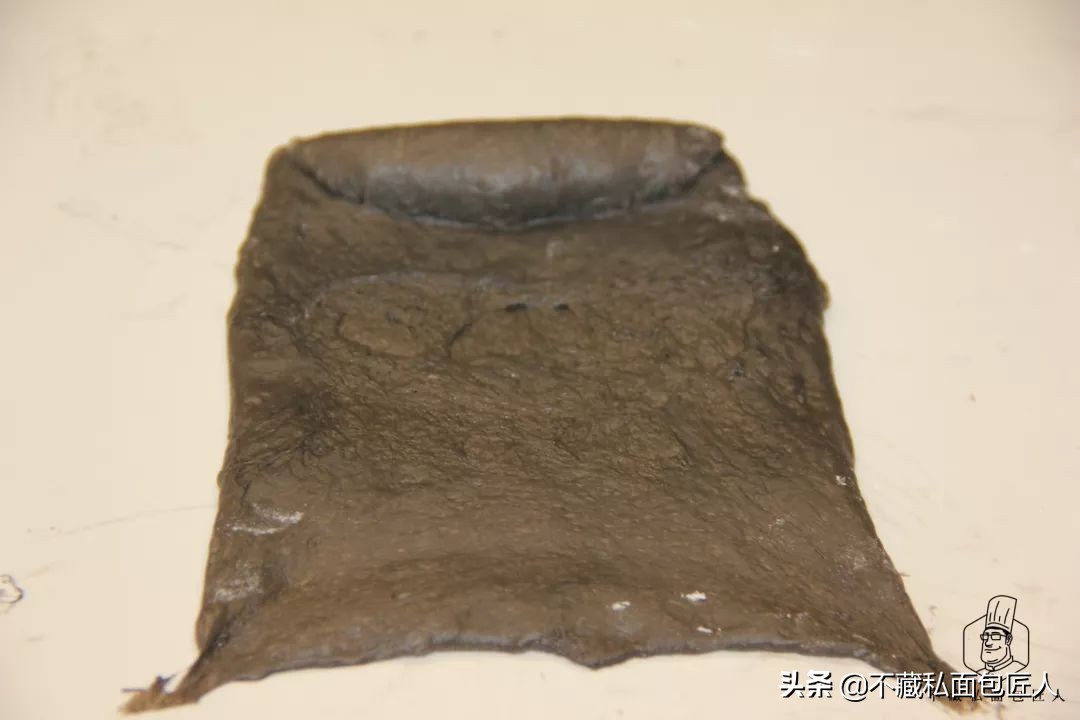 意大利墨鱼汁面包,金枪鱼墨鱼汁面包